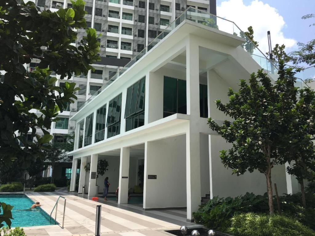 Netflix-Designed Studio Home At Cybersquare, Cyberjaya By Flexihome-My Exterior photo